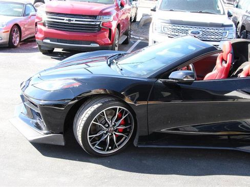 Used 2023 Chevrolet Corvette Stingray Premium Conv w/ Z51 Performance Package image 5