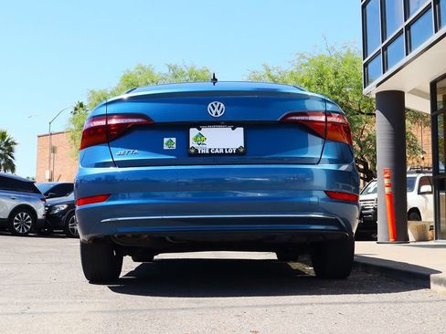 Used 2019 Volkswagen Jetta SE image 12