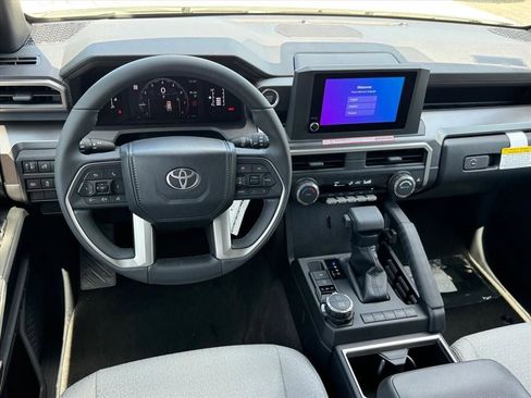 New 2026 Toyota 4Runner SR5 AWD/4WD image 13