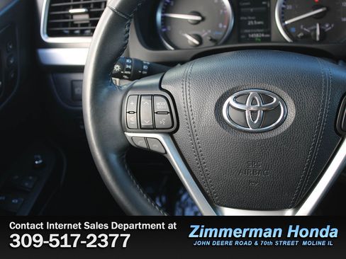 Used 2019 Toyota Highlander Limited image 15
