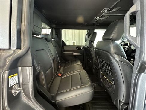 Used 2023 Ford Bronco Badlands w/ Sasquatch Package image 20