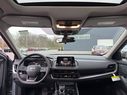 New 2026 Nissan Rogue SV w/ SV Premium Package image 28