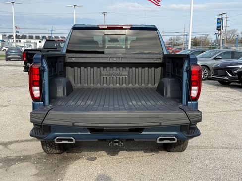 New 2026 GMC Sierra 1500 Elevation w/ Elevation Premium Package image 3