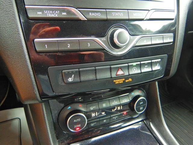 Used 2018 INFINITI QX30 Premium w/ Navigation Package AWD/4WD image 18