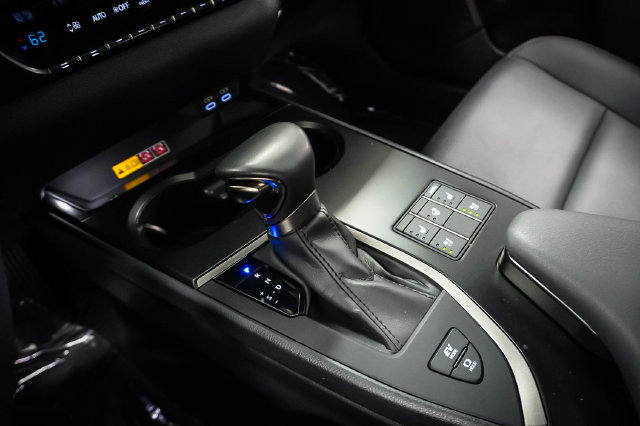 Certified 2024 Lexus UX 250h F Sport AWD/4WD image 17
