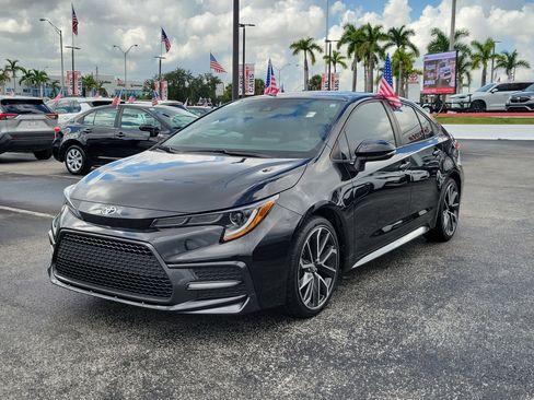 Used 2022 Toyota Corolla SE image 5