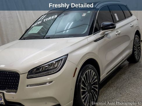 Used 2021 Lincoln Corsair Reserve w/ Equipment Group 201A image 4