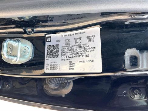 Used 2022 Chevrolet Colorado LT w/ LT Convenience Package RWD image 16