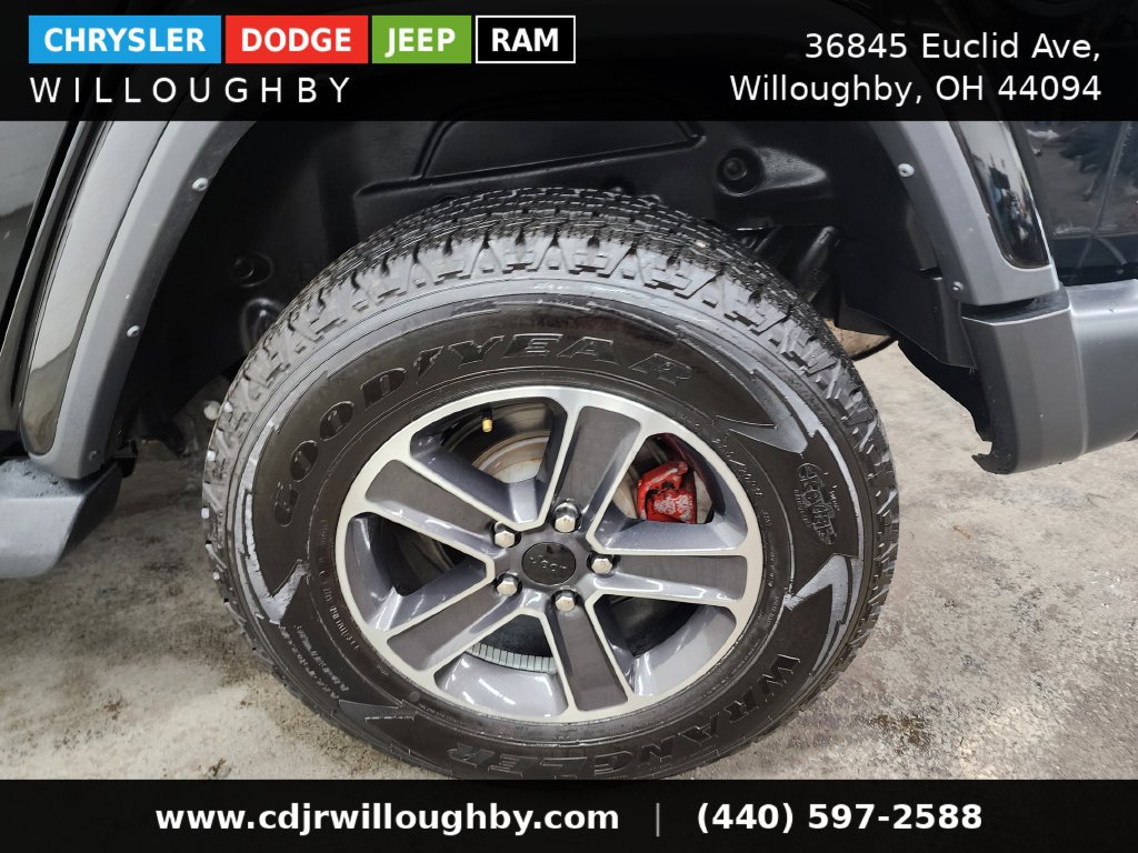 Used 2023 Jeep Wrangler Unlimited Sahara w/ Cold Weather Group AWD/4WD image 39