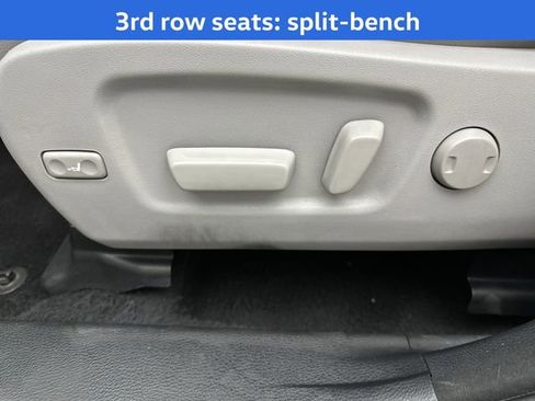 Used 2017 Toyota Highlander XLE image 14