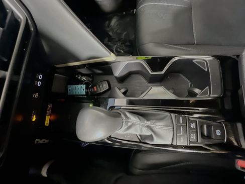 Used 2025 Toyota Camry XSE FWD image 25
