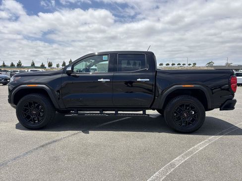 New 2026 GMC Canyon Denali w/ LPO, Denali Black Edition AWD/4WD image 5