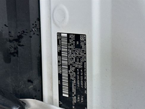 Used 2024 Toyota RAV4 XLE image 12