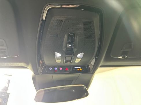 Used 2024 Cadillac Lyriq Tech image 23