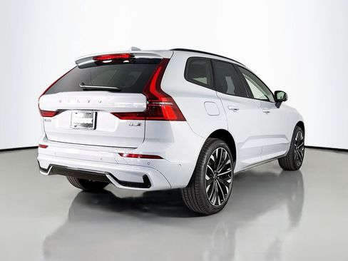 New 2026 Volvo XC60 B5 Ultra w/ Protection Package Premier AWD/4WD image 7