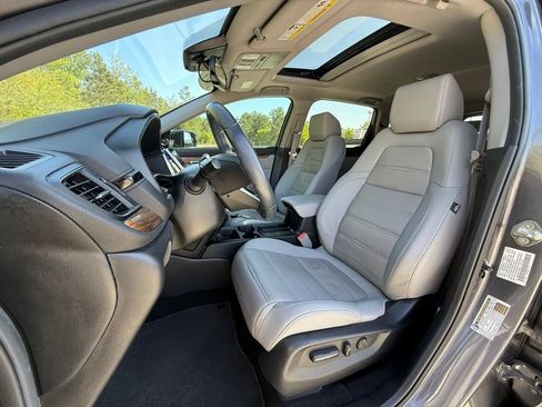 Used 2019 Honda CR-V Touring image 21