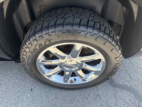 Used 2007 GMC Yukon Denali AWD/4WD image 8