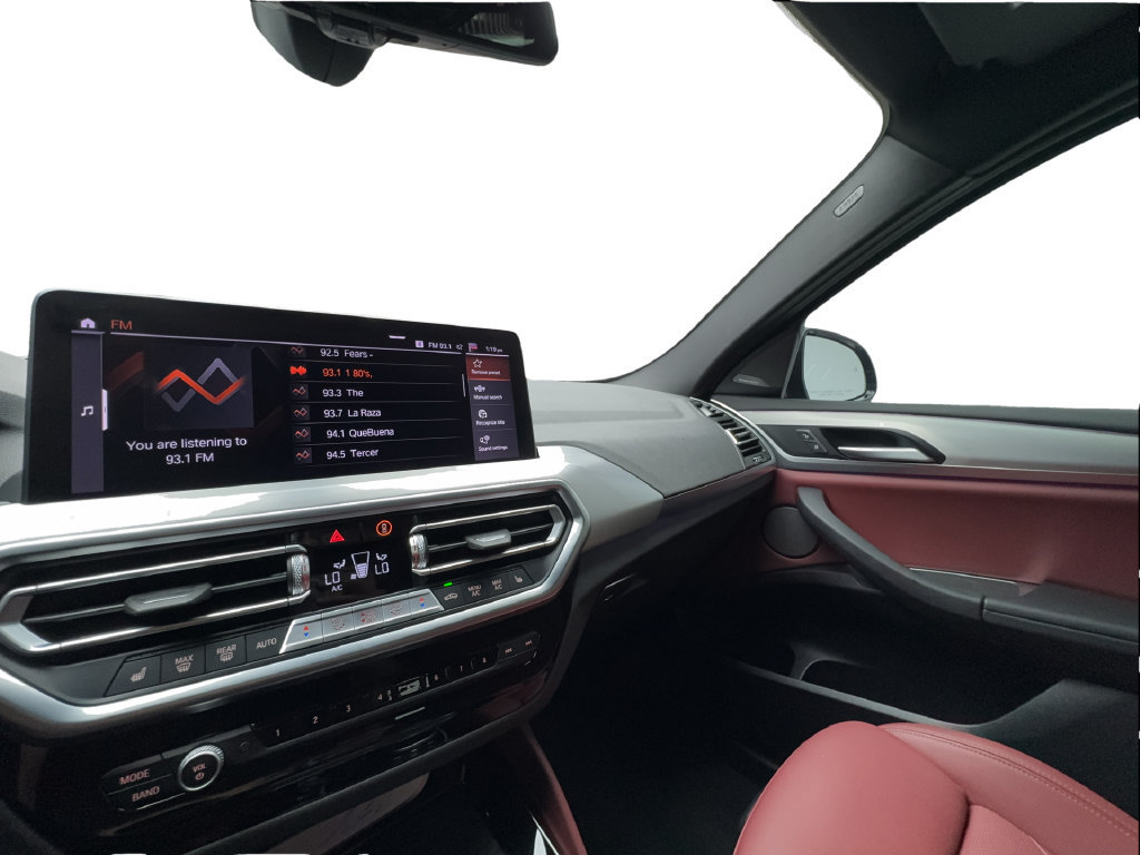 Used 2025 BMW X4 xDrive30i w/ M Sport Package AWD/4WD image 48