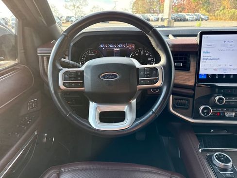Used 2024 Ford Expedition Max Limited image 13