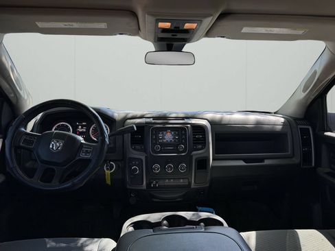 Used 2017 RAM 2500 Tradesman w/ Chrome Appearance Group AWD/4WD image 9
