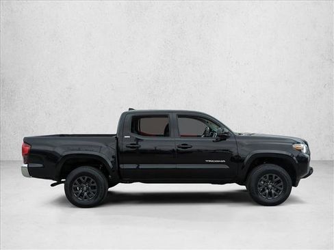 Certified 2023 Toyota Tacoma SR5 image 4