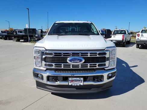 New 2026 Ford F350 XL w/ XL Chrome Package image 5