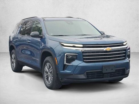 New 2026 Chevrolet Traverse LT image 6