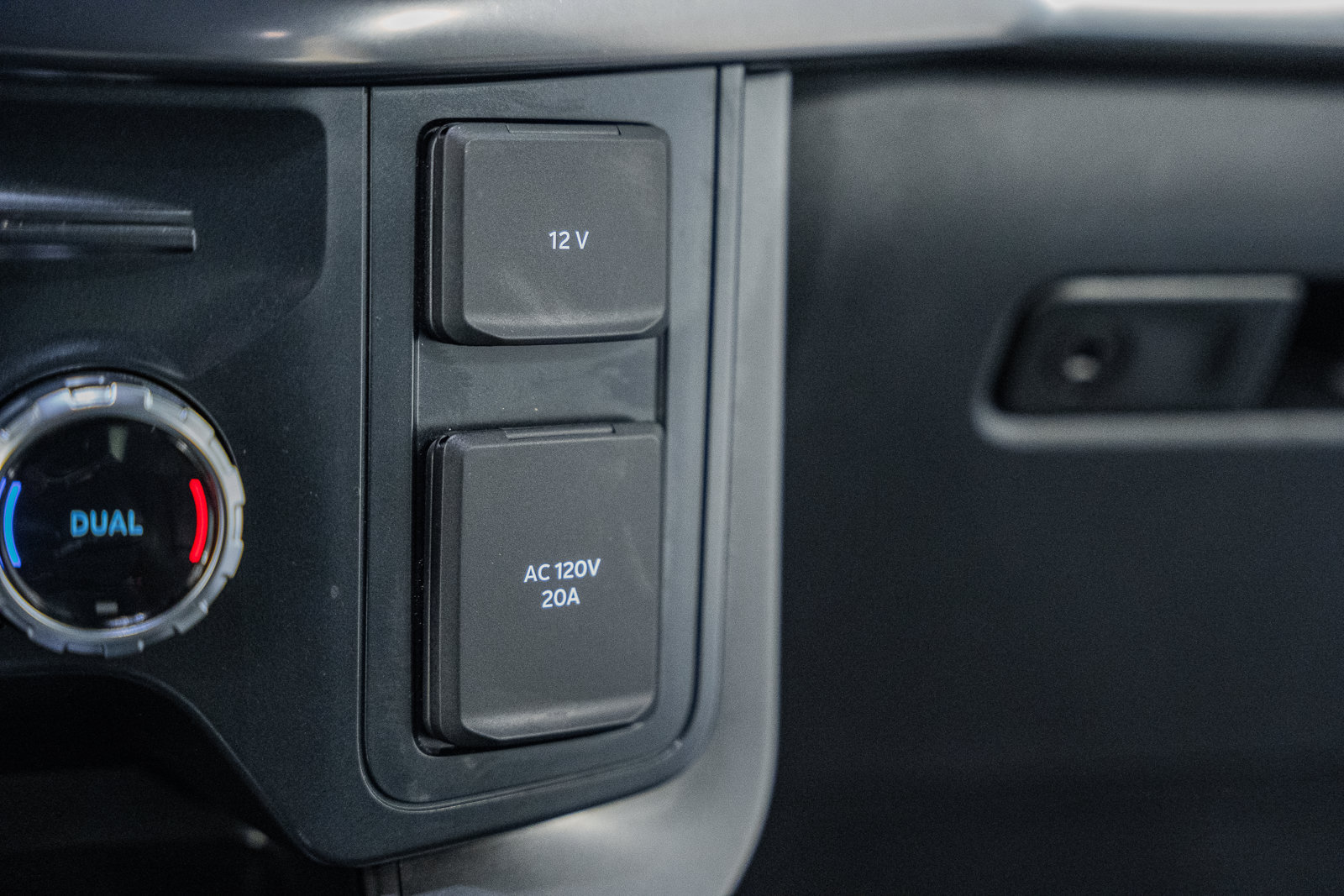 Certified 2025 Ford F150 Lariat AWD/4WD image 20