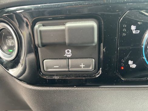 Used 2025 GMC Sierra 1500 SLT image 24