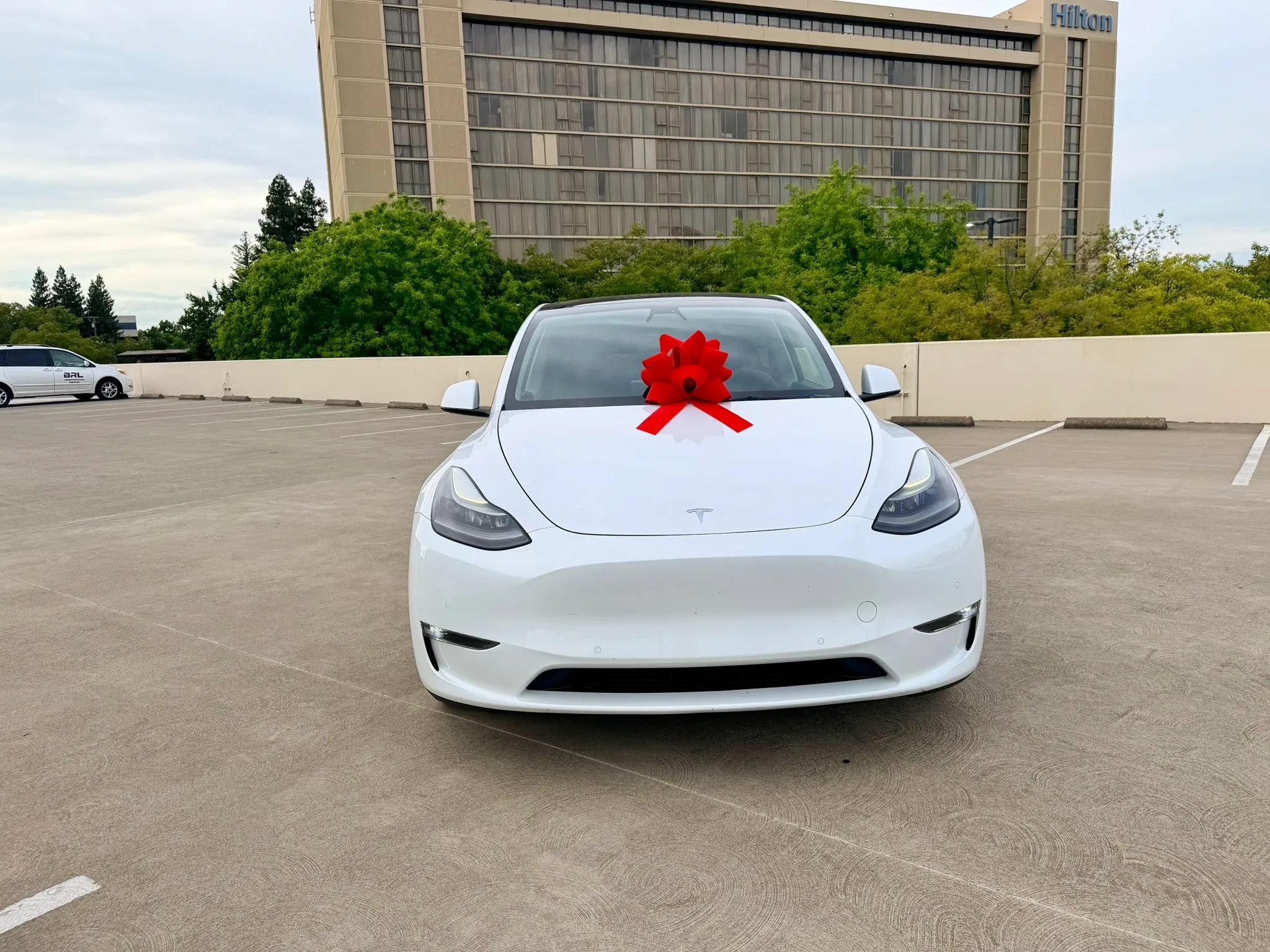 Used 2022 Tesla Model Y Performance AWD/4WD image 16