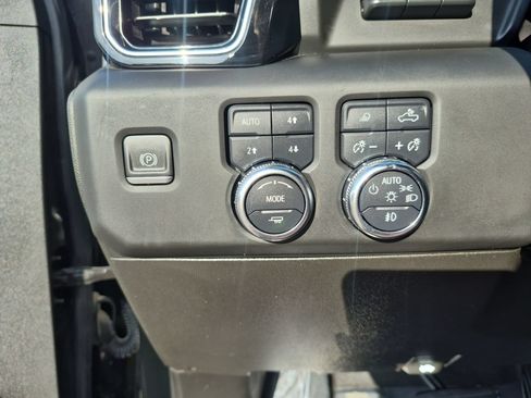 Used 2024 GMC Sierra 2500 Denali Ultimate AWD/4WD image 18