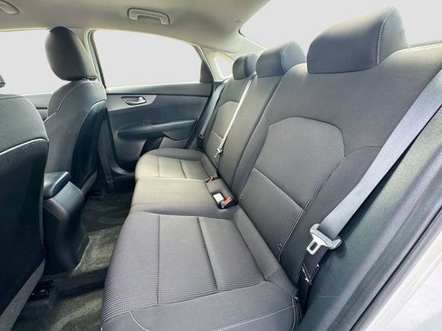 Used 2019 Kia Forte LXS FWD image 27