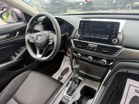 Used 2021 Honda Accord LX image 11