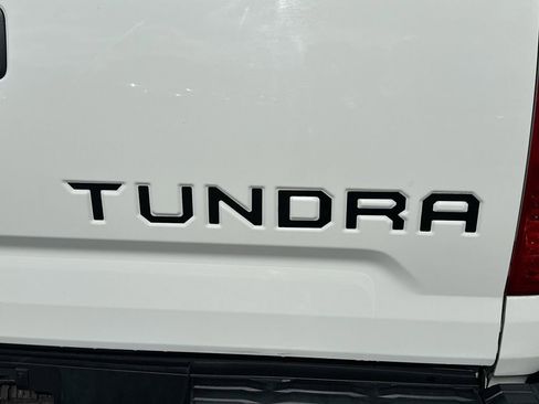 Used 2020 Toyota Tundra SR5 w/ SR5 Upgrade Package image 11