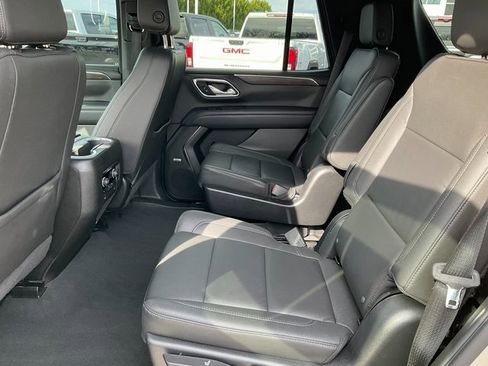 Used 2022 Chevrolet Tahoe LT w/ Luxury Package image 15