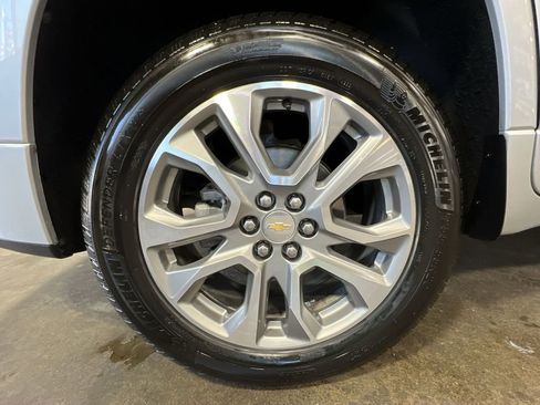 Certified 2020 Chevrolet Traverse Premier image 34