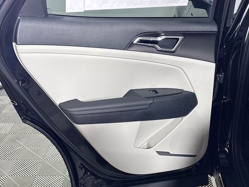 Certified 2026 Kia Sportage EX image 18