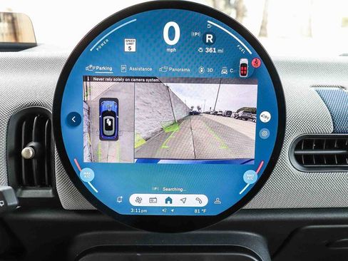 Used 2025 MINI Cooper 2-Door Hardtop image 27