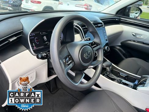 Used 2022 Hyundai Tucson SE w/ Cargo Package FWD image 16