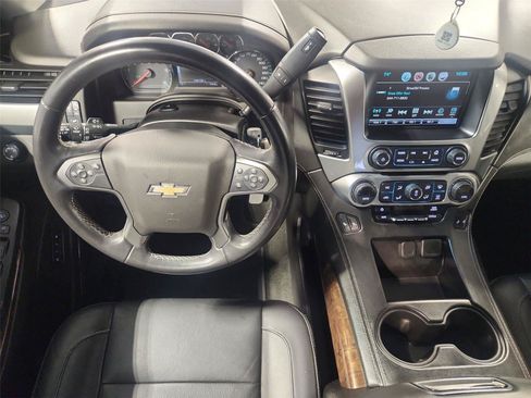 Used 2018 Chevrolet Suburban LT AWD/4WD image 11