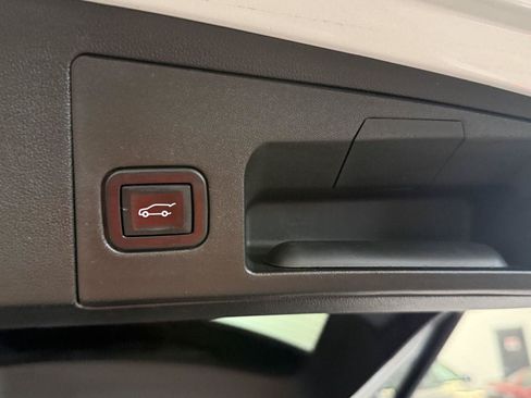Used 2023 Cadillac XT5 Sportv w/ Technology Package AWD/4WD image 28