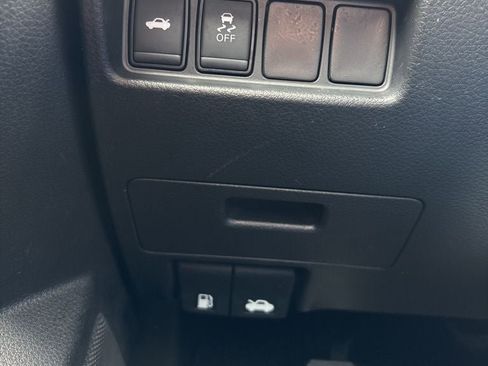 Used 2018 Nissan Altima 2.5 SV image 13