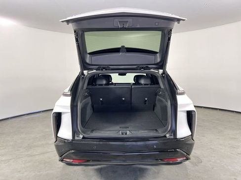 Used 2024 Cadillac Lyriq Sport image 27