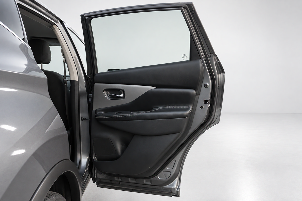 Used 2020 Nissan Murano SV FWD image 13