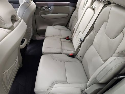 New 2026 Volvo XC90 B6 Ultra image 29