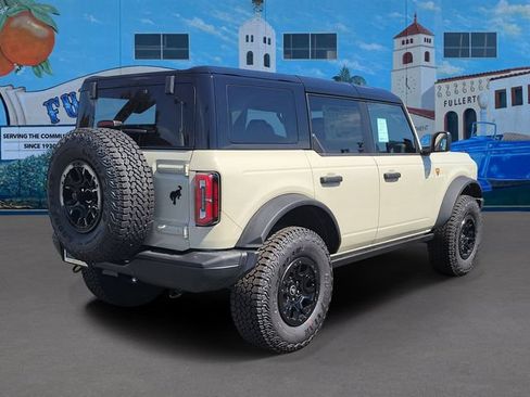New 2026 Ford Bronco Badlands w/ Wildtrak Package AWD/4WD image 4