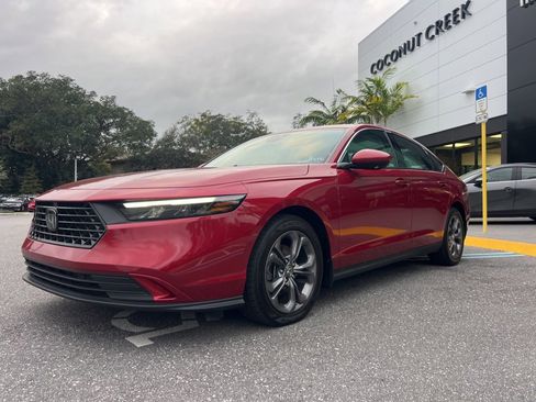 Used 2024 Honda Accord EX image 9