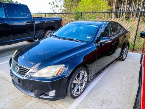 Used 2010 Lexus IS 250 image 2