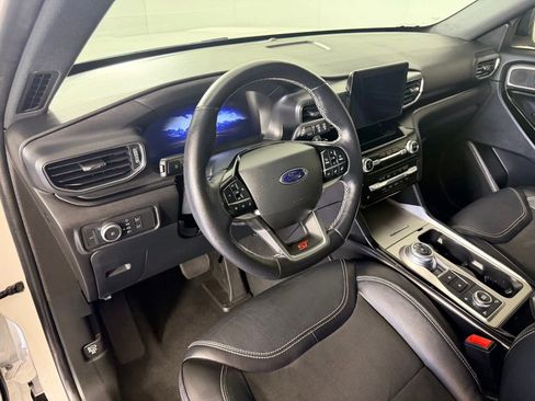 Used 2022 Ford Explorer ST AWD/4WD image 31