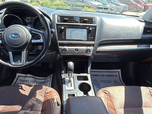 Used 2017 Subaru Outback 2.5i Touring w/ Popular Package #5A AWD/4WD image 16